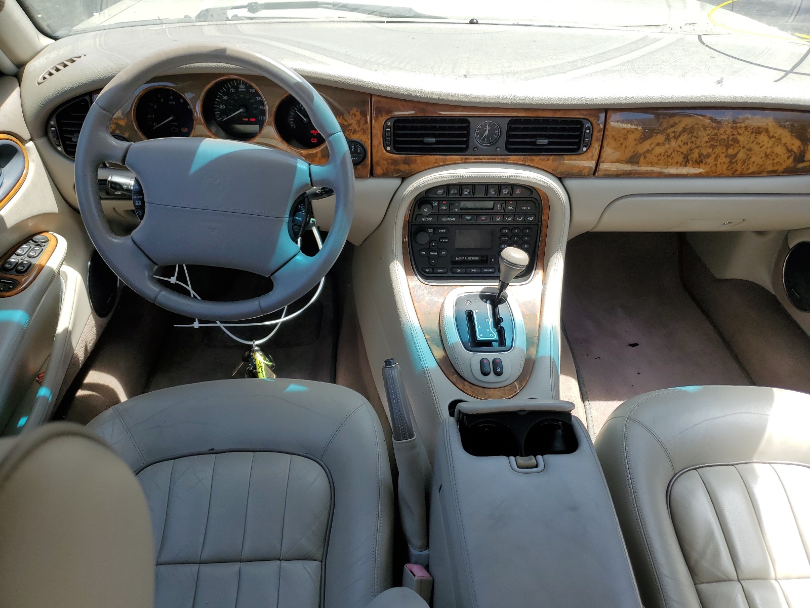 SAJDA23C81LF31970 2001 Jaguar Xj8 L