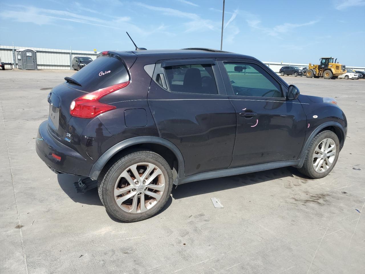 2014 Nissan Juke S VIN: JN8AF5MR4ET353294 Lot: 61267084