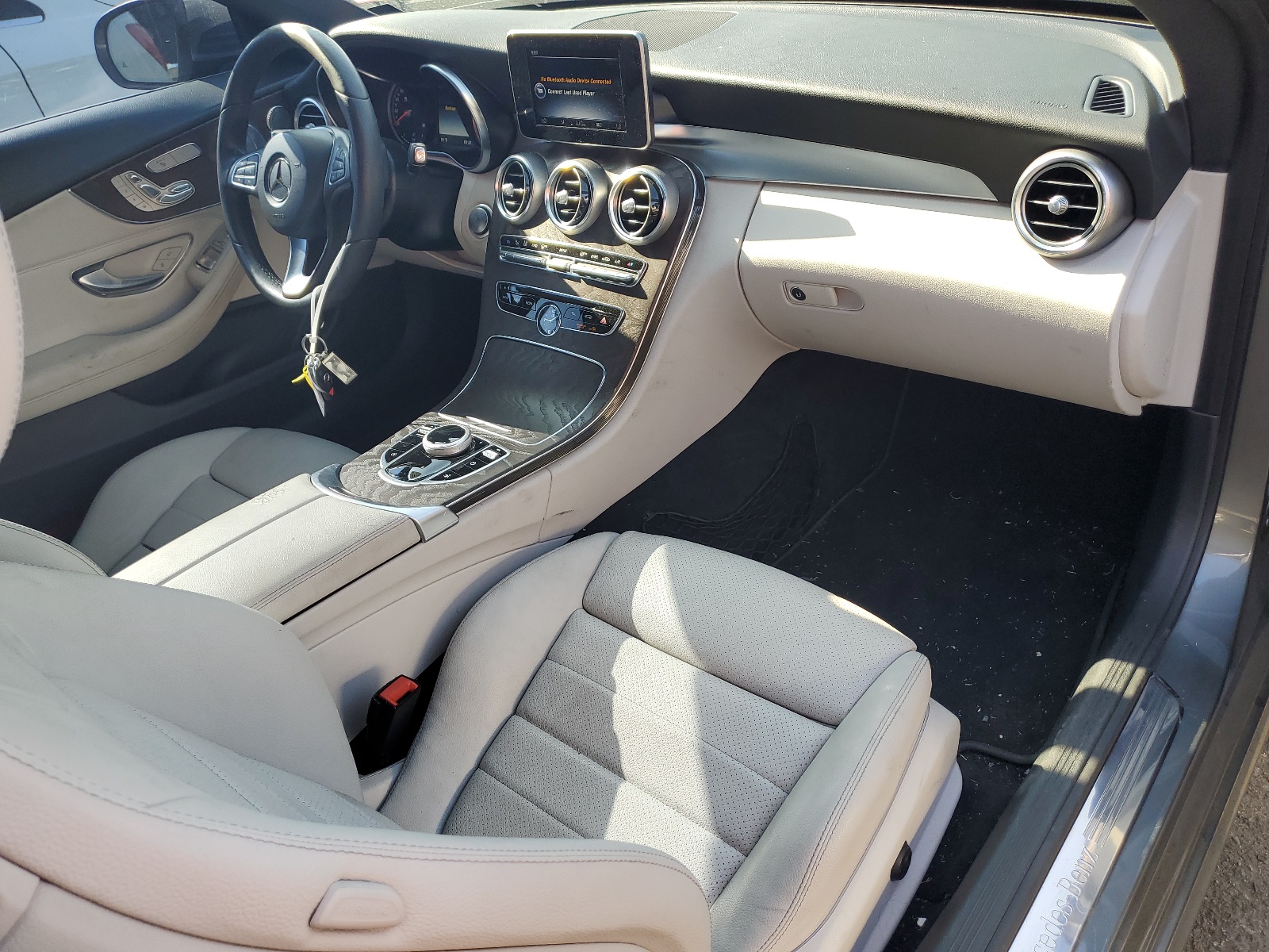 WDDWJ4JB9HF584136 2017 Mercedes-Benz C 300