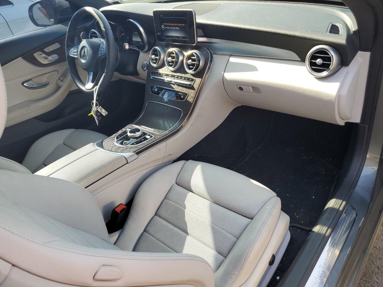 2017 Mercedes-Benz C 300 VIN: WDDWJ4JB9HF584136 Lot: 64675334