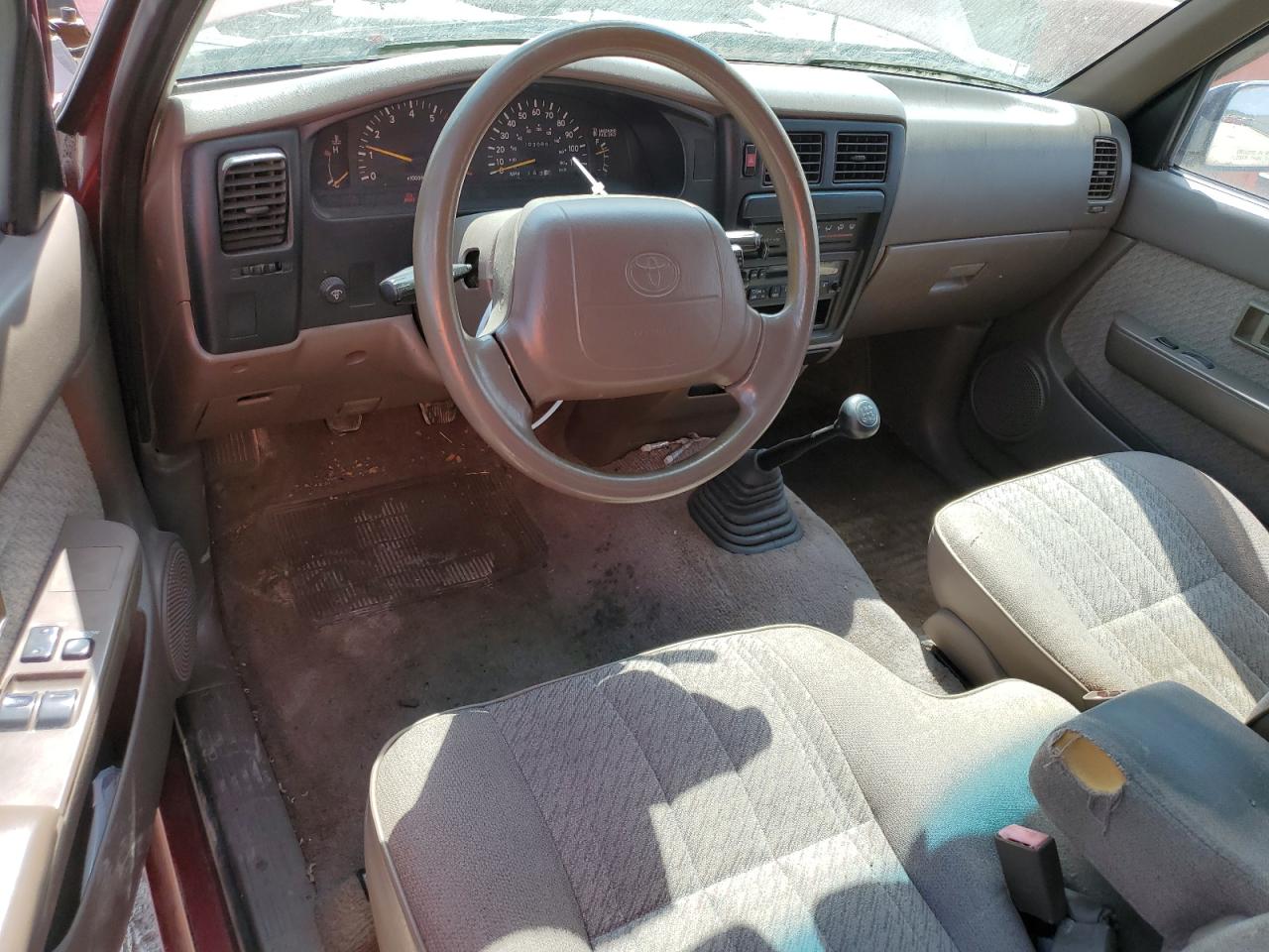 1996 Toyota Tacoma Xtracab VIN: 4TAVN52N0TZ120616 Lot: 63645364