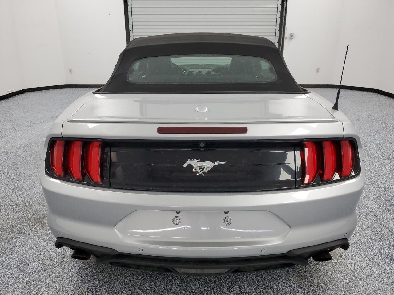 2018 Ford Mustang VIN: 1FATP8UH1J5143038 Lot: 62453514