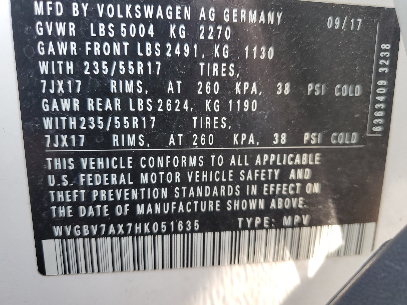 WVGBV7AX7HK051635 2017 Volkswagen Tiguan S