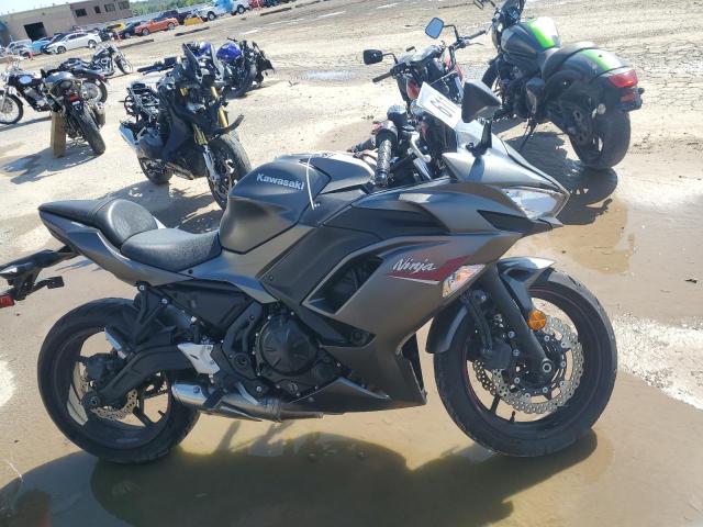 2022 Kawasaki Ex650 N for Sale in Kansas City, KS - Front End