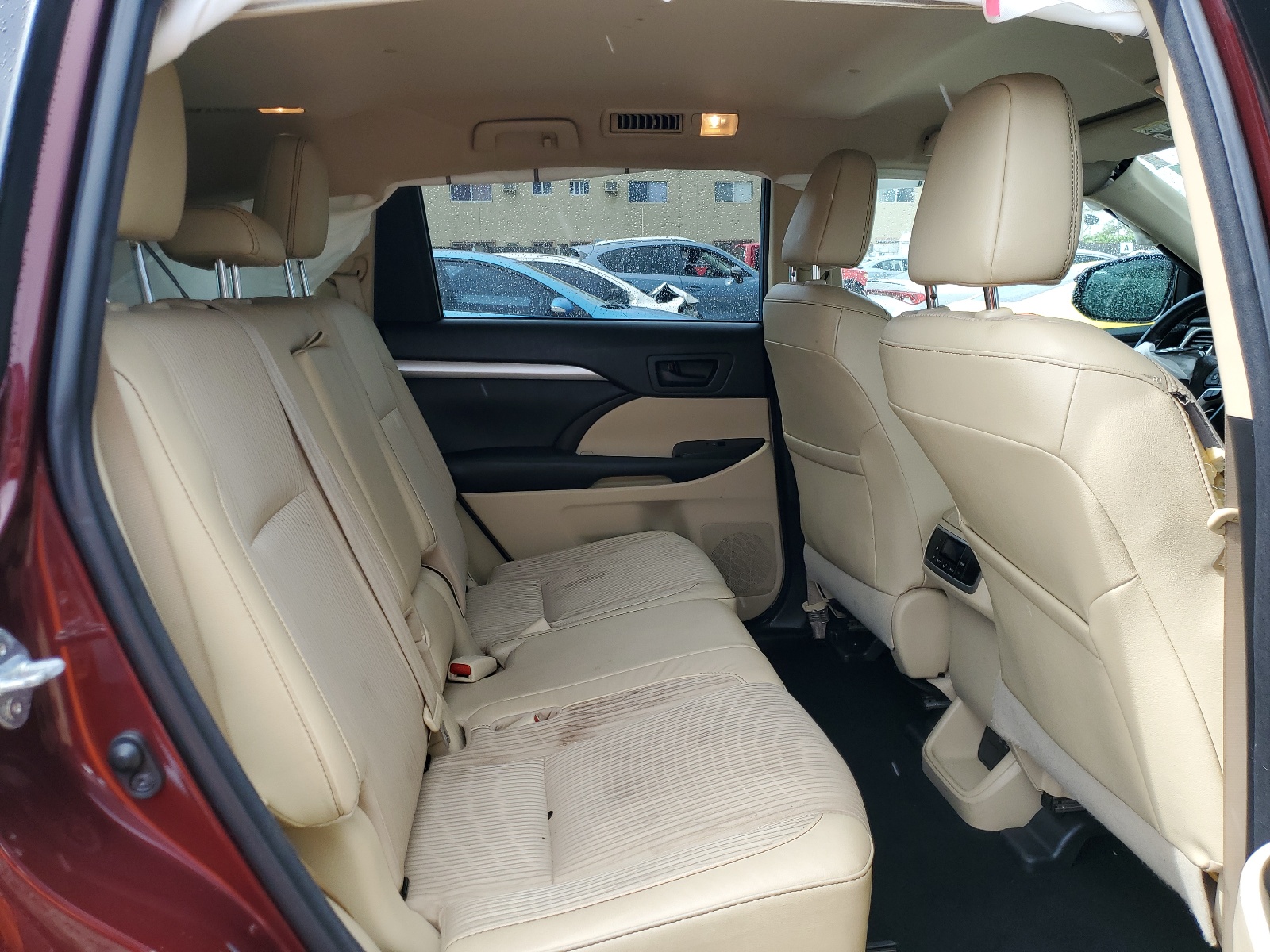 5TDZZRFH5HS204512 2017 Toyota Highlander Le