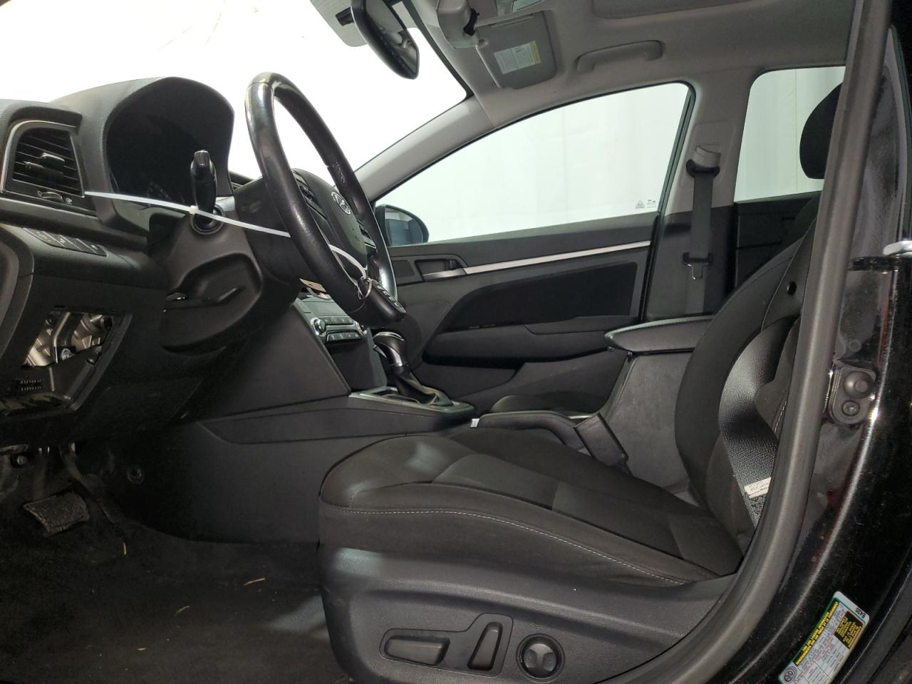 2017 Hyundai Elantra Se VIN: 5NPD84LF9HH197492 Lot: 61250274