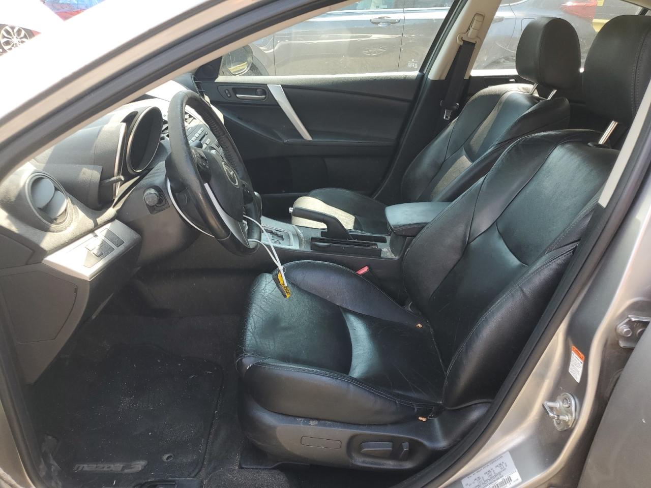 2011 Mazda 3 S VIN: JM1BL1W64B1366817 Lot: 62715434