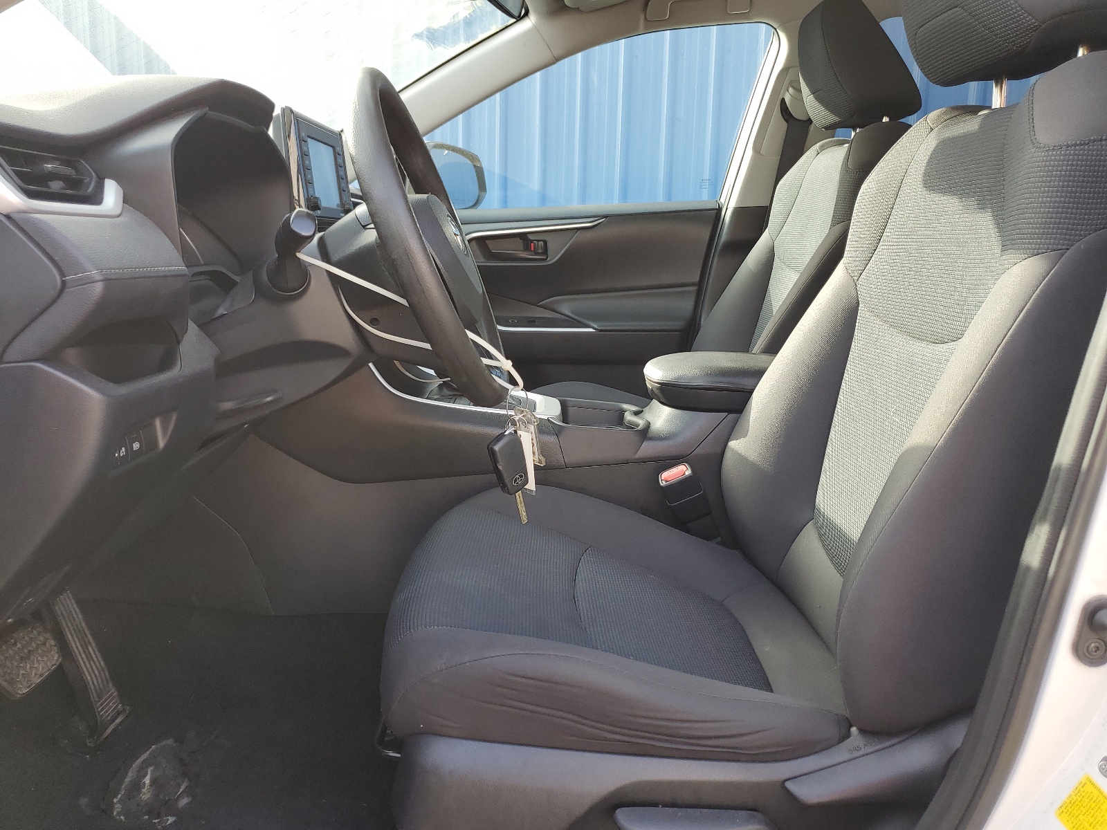 2T3H1RFV5LC050501 2020 Toyota Rav4 Le