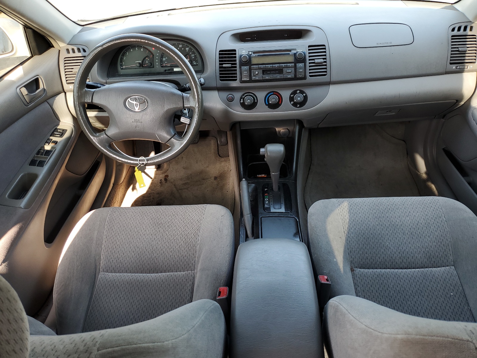 JTDBE32K330139005 2003 Toyota Camry Le