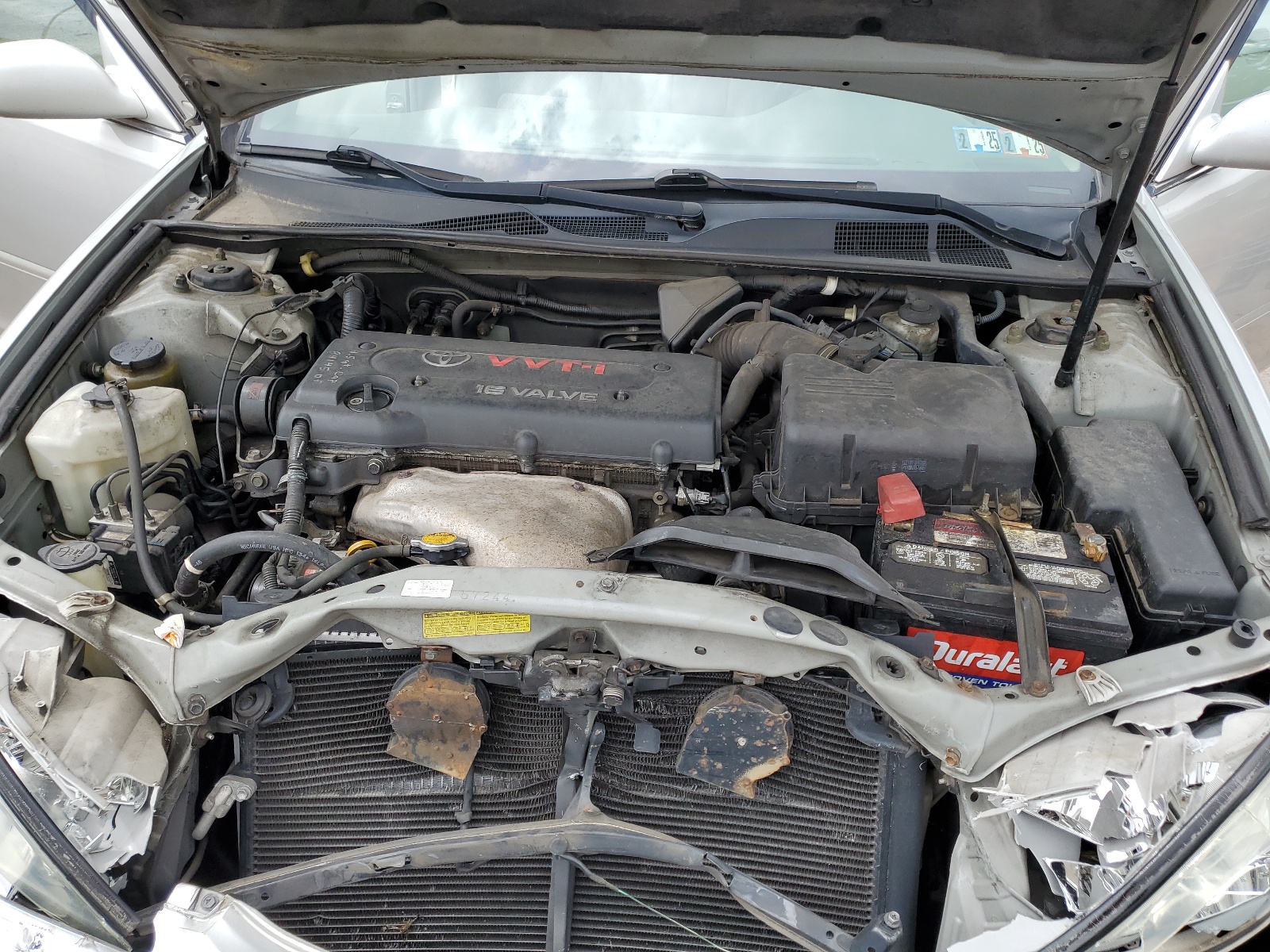 4T1BE32KX4U831011 2004 Toyota Camry Le