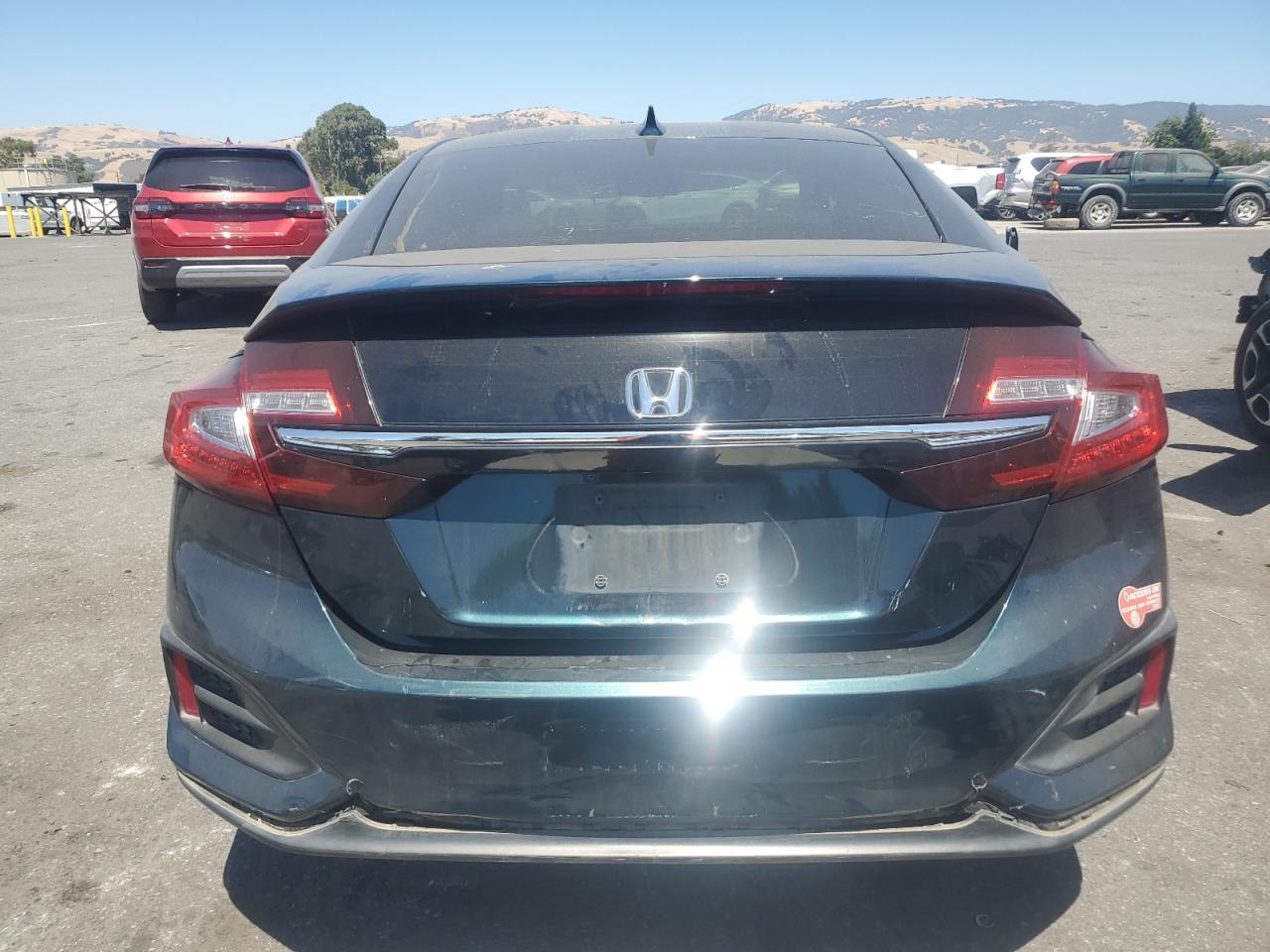 2018 Honda Clarity Touring VIN: JHMZC5F39JC000431 Lot: 65031844