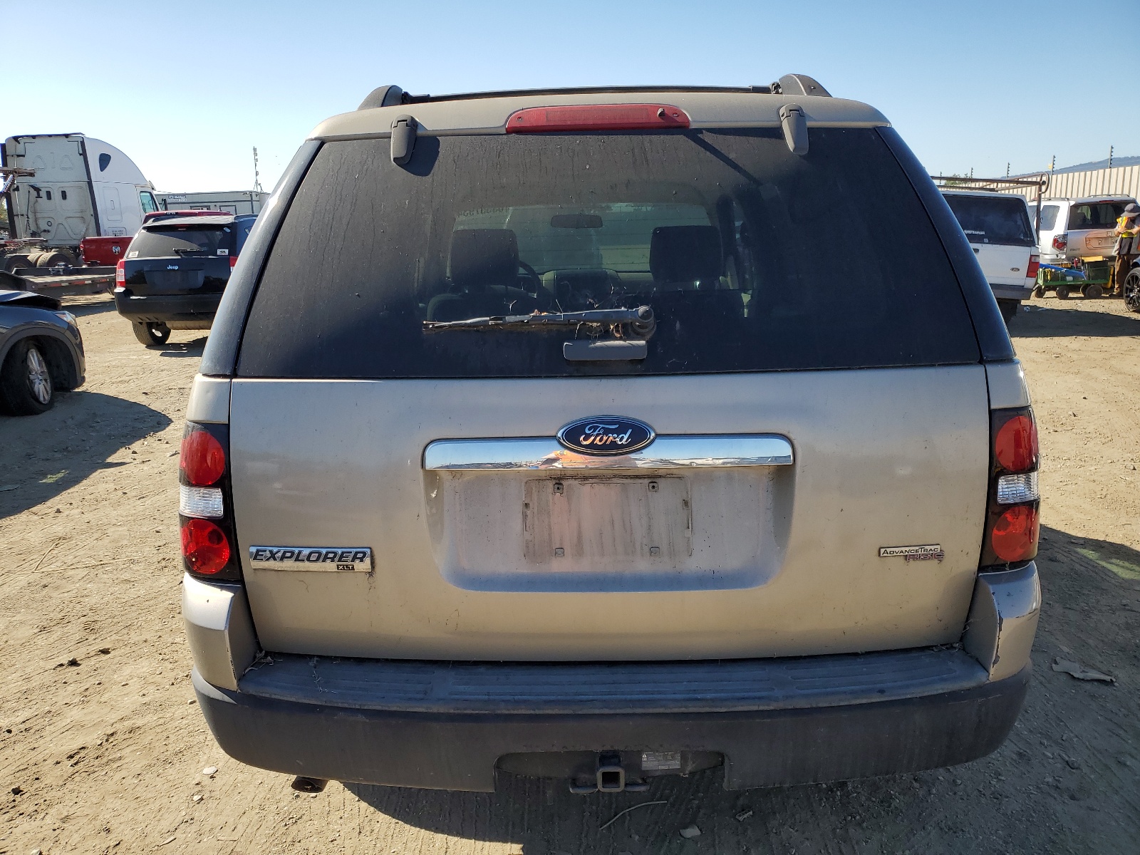 1FMEU73E17UB39448 2007 Ford Explorer Xlt