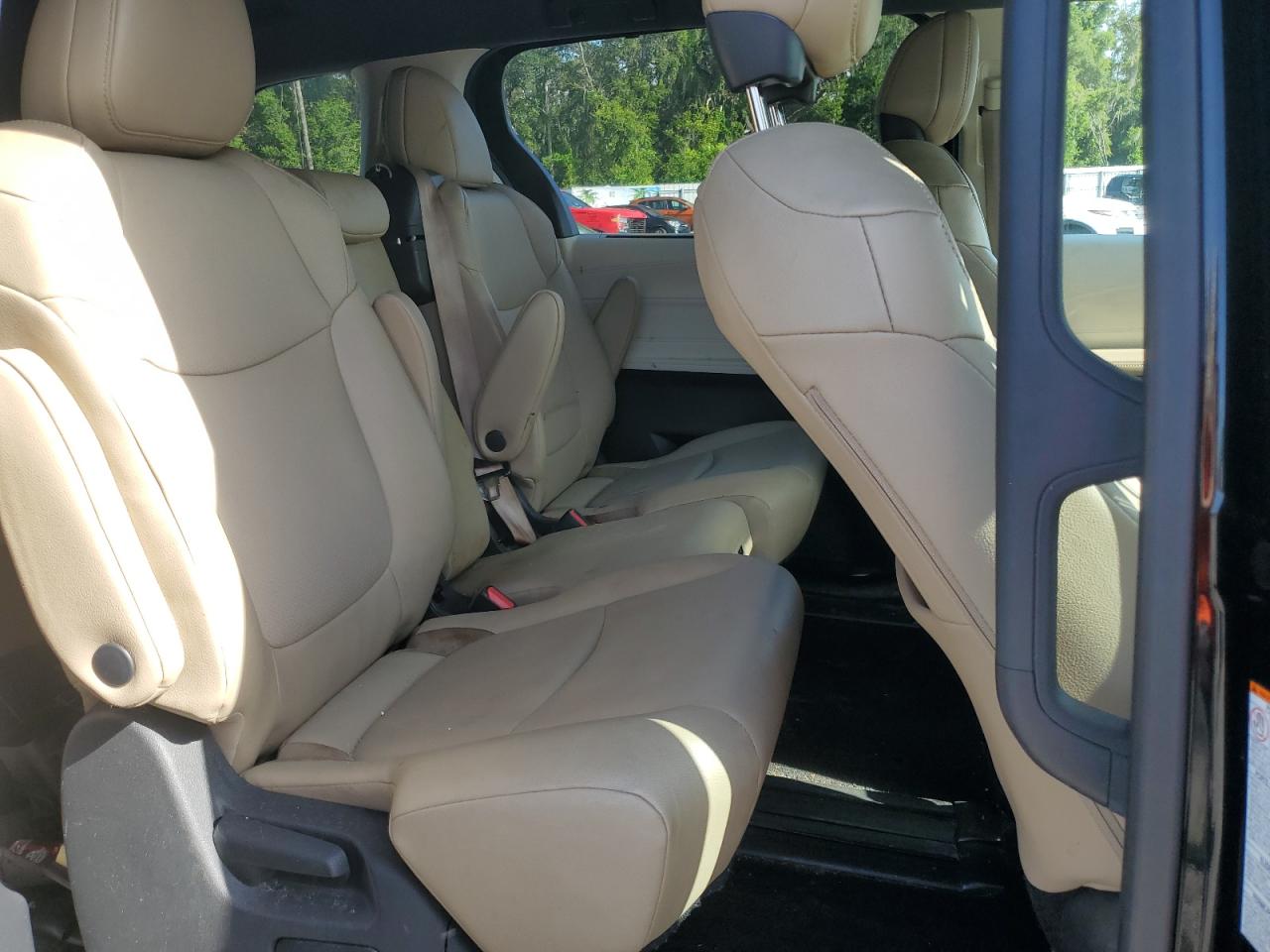 2021 Toyota Sienna Xle VIN: 5TDJRKEC1MS045184 Lot: 63184554