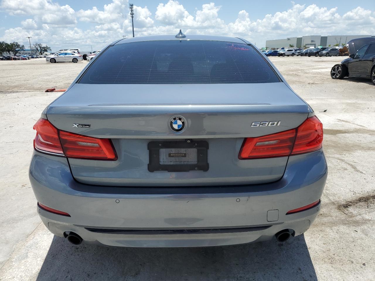 WBAJA7C50JG908648 2018 BMW 530 Xi