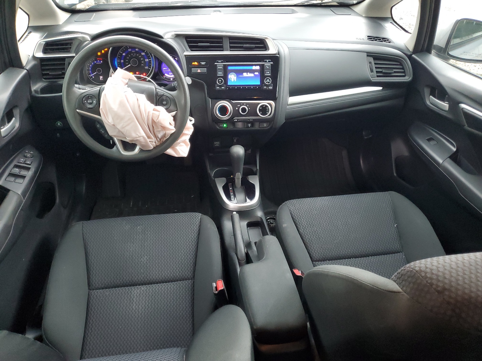 3HGGK5H46KM729120 2019 Honda Fit Lx