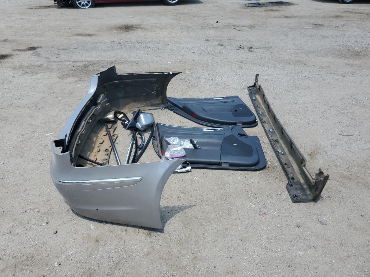 2013 Hyundai Genesis 3.8L VIN: KMHGC4DD4DU250619 Lot: 82690194