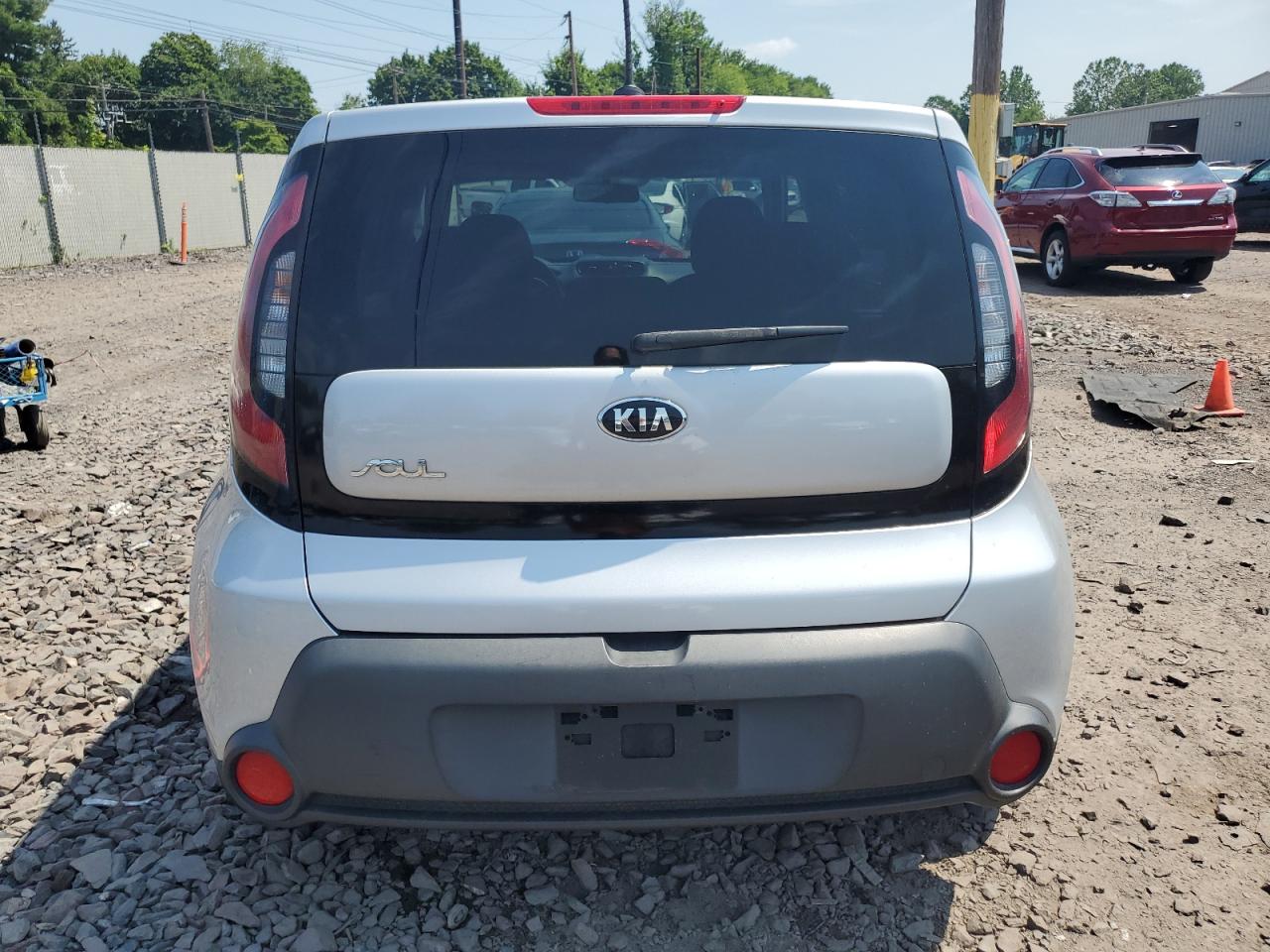 2016 Kia Soul VIN: KNDJN2A22G7824150 Lot: 62687574