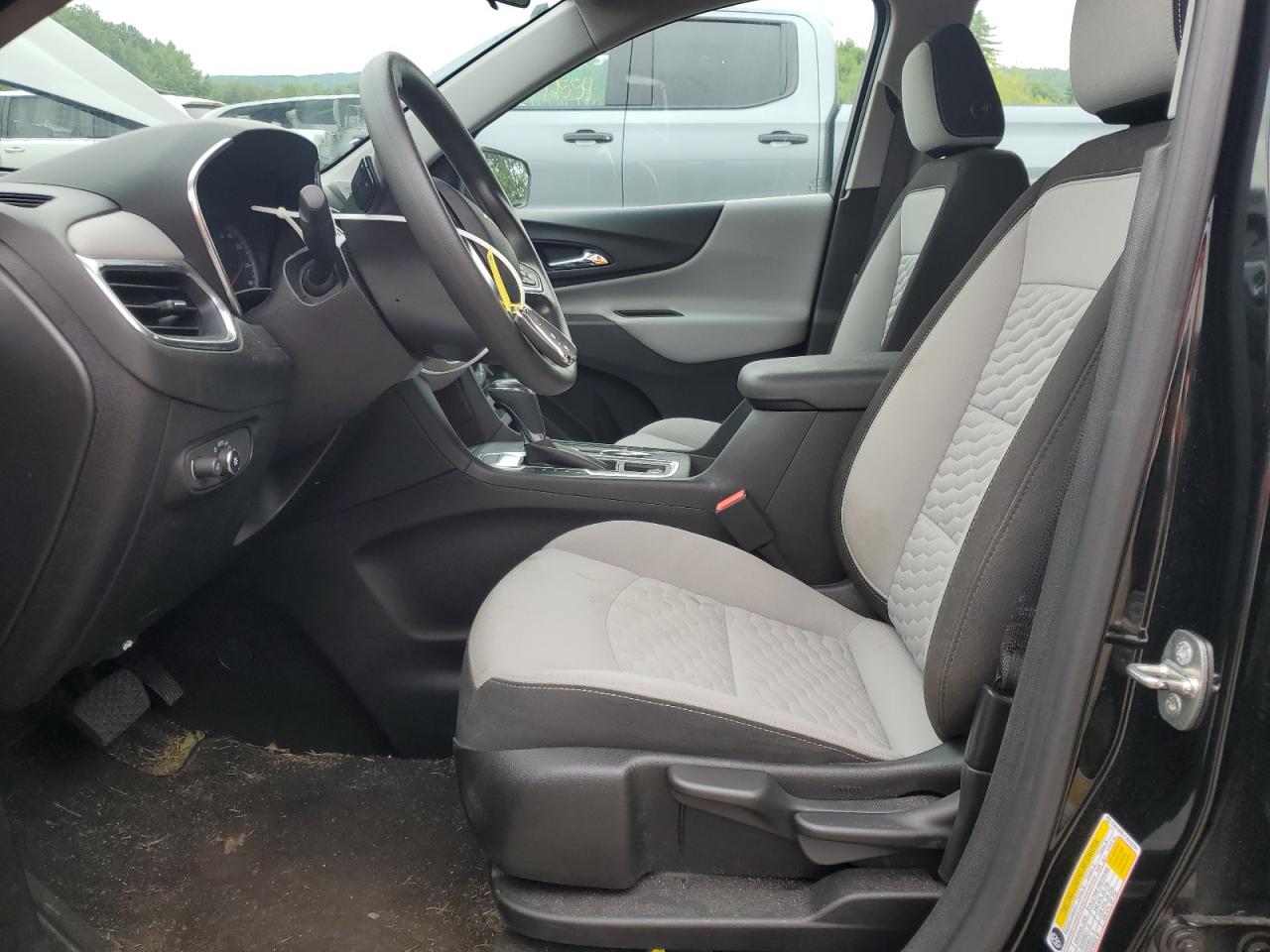 2GNAXREV7J6316424 2018 Chevrolet Equinox Ls