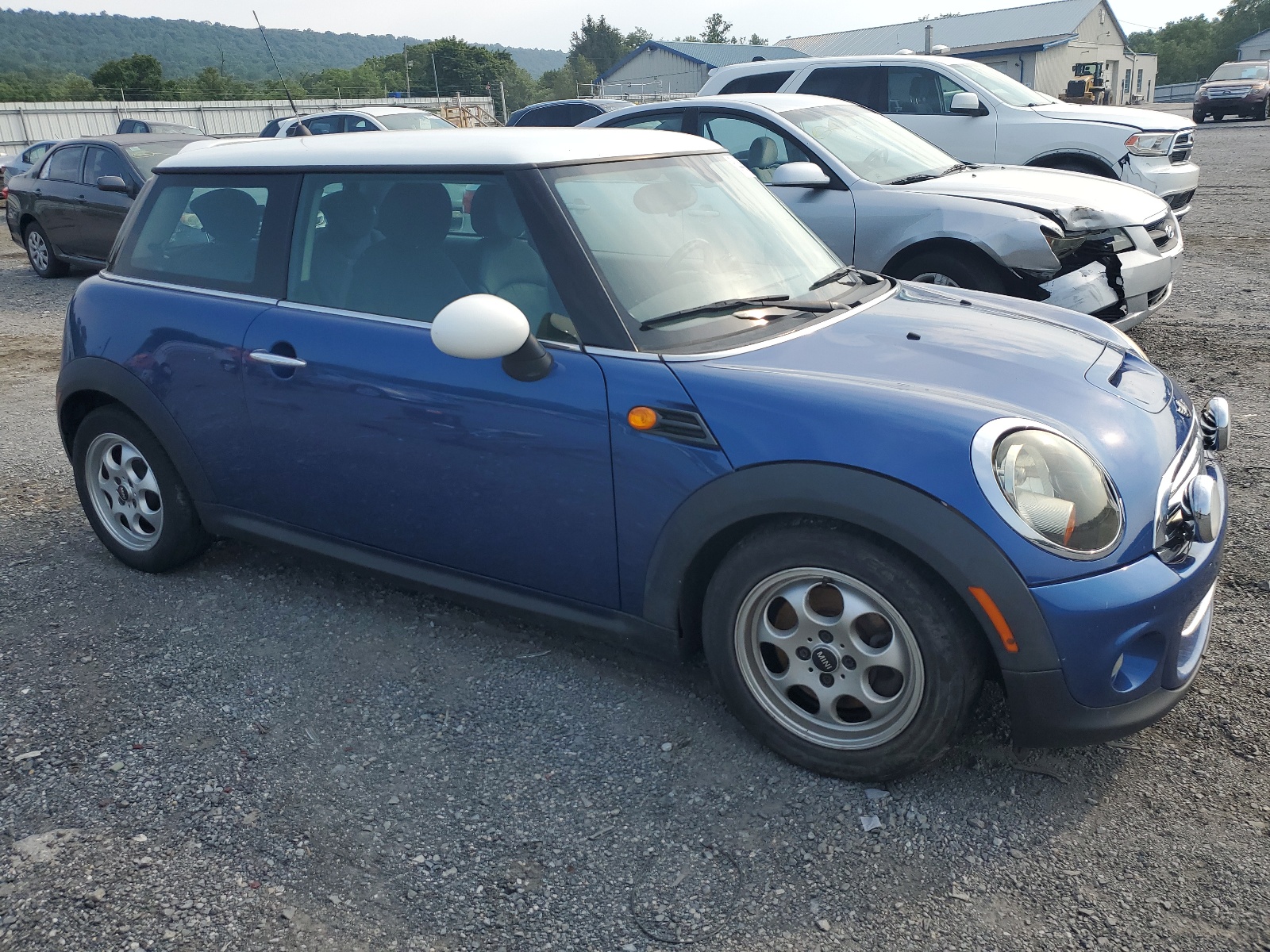 2012 Mini Cooper vin: WMWSU3C5XCT369891