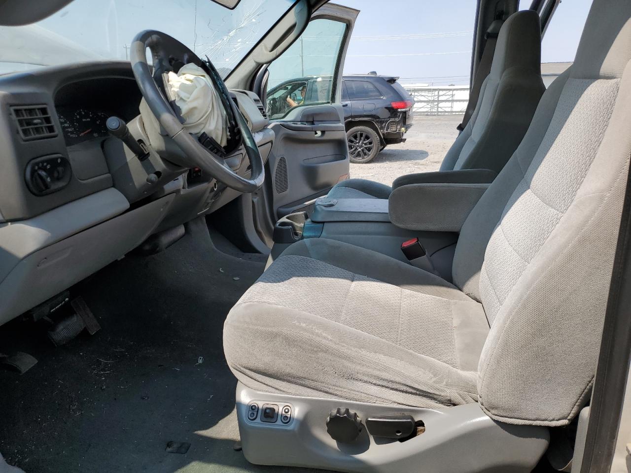 2004 Ford Excursion Xlt VIN: 1FMNU41L84EC49189 Lot: 64680064