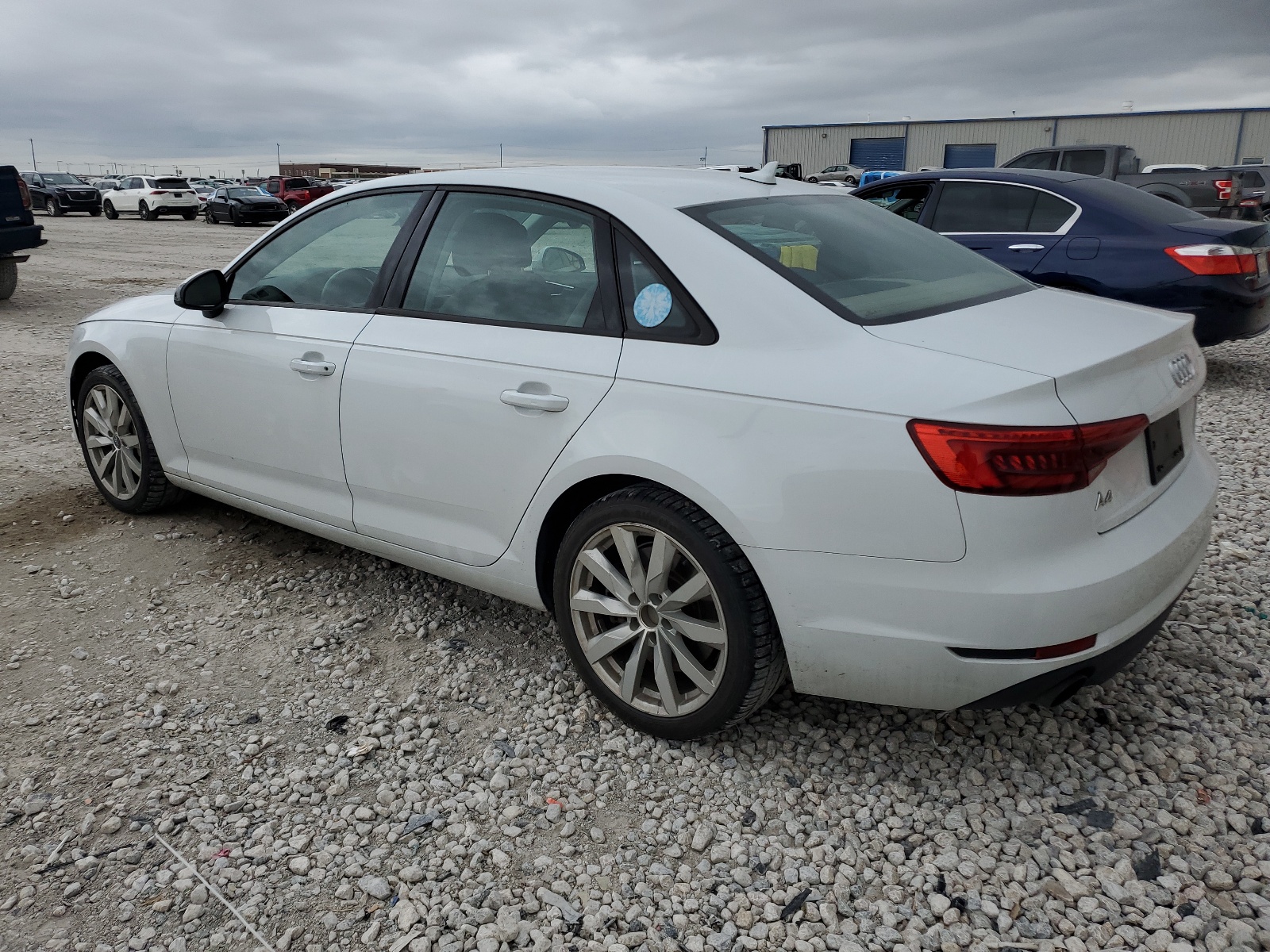 2017 Audi A4 Premium vin: WAUGNAF46HN038702