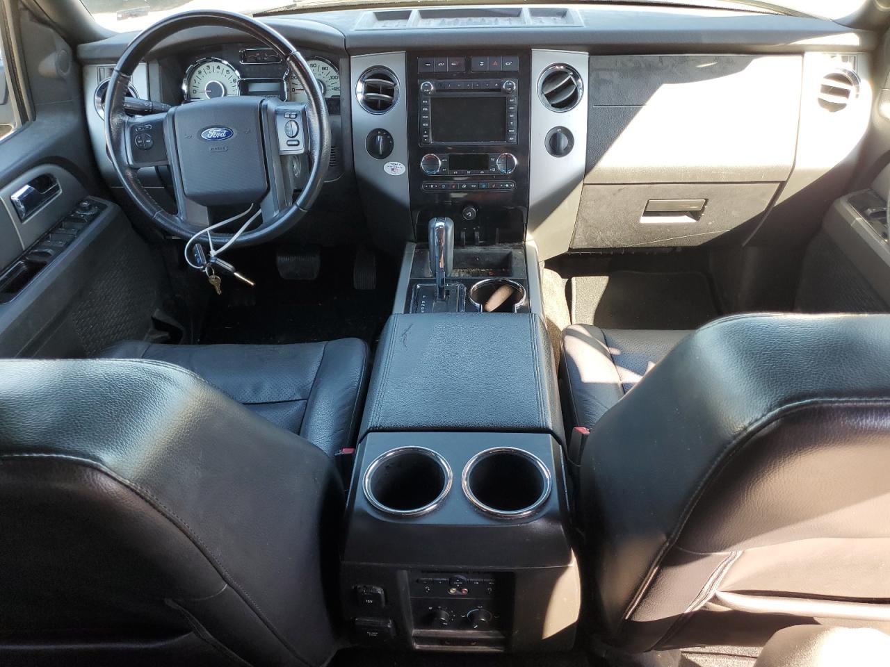 2013 Ford Expedition Limited VIN: 1FMJU2A55DEF13926 Lot: 61279414