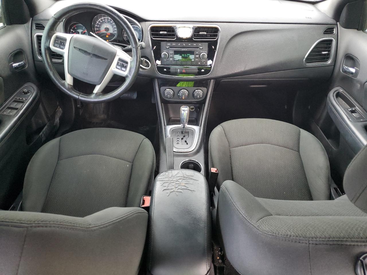 2011 Chrysler 200 Touring VIN: 1C3BC1FB2BN613326 Lot: 64017214