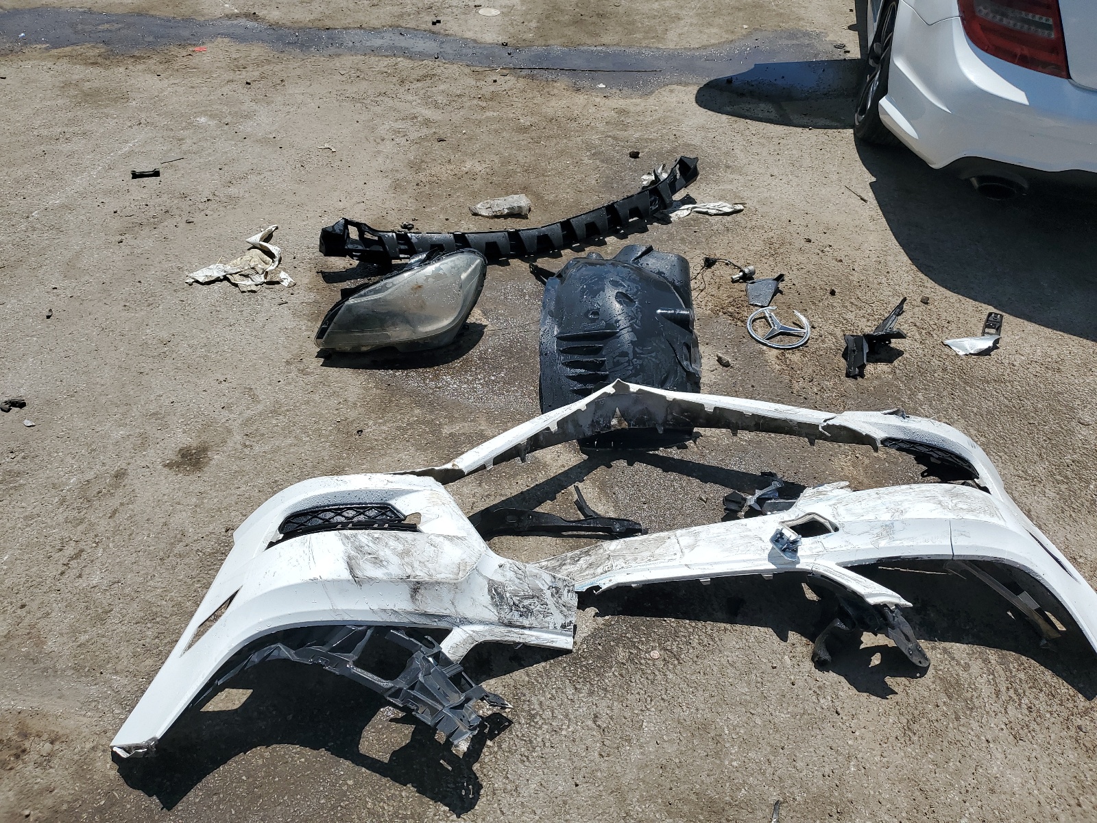 WDDGF4HB1DR243172 2013 Mercedes-Benz C 250