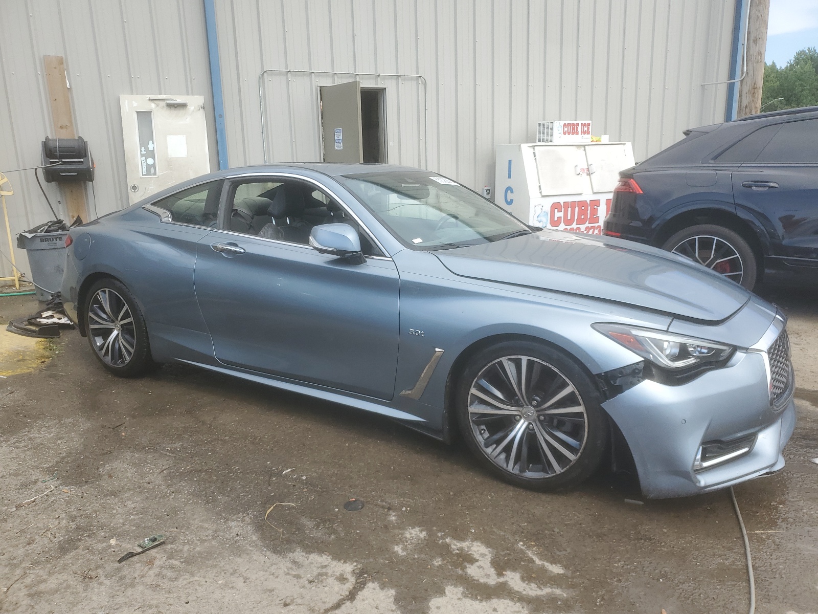 JN1EV7EK2HM362784 2017 Infiniti Q60 Premium