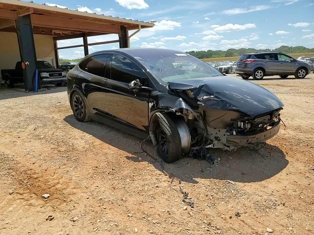 2016 Tesla Model X VIN: 5YJXCAE27GF001552 Lot: 62687564