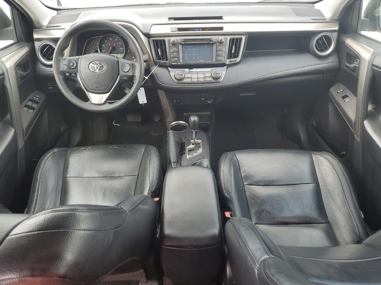 2T3WFREV0FW172826 2015 Toyota Rav4 Xle