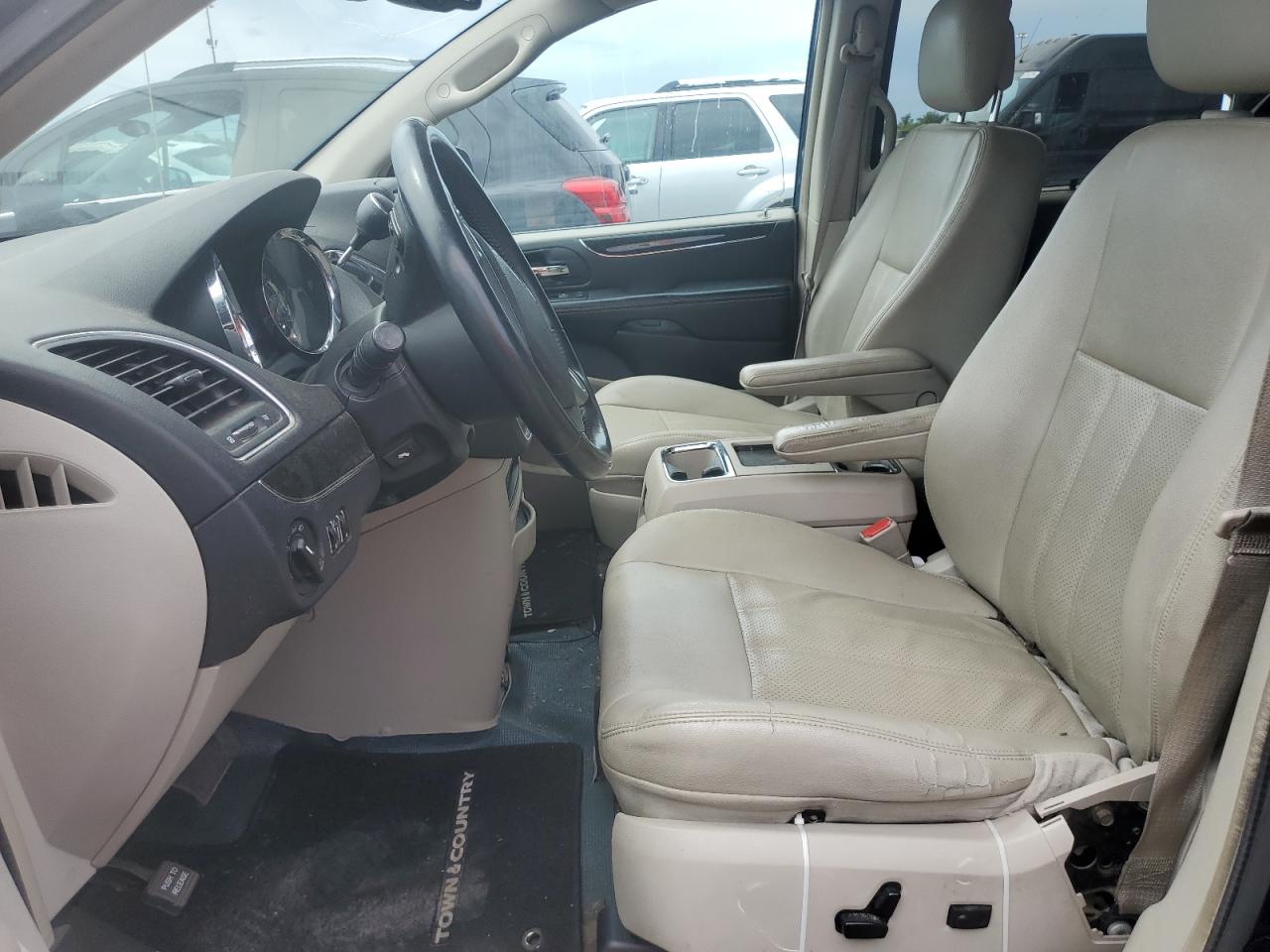 2013 Chrysler Town & Country Touring L VIN: 2C4RC1CG9DR509447 Lot: 61280314