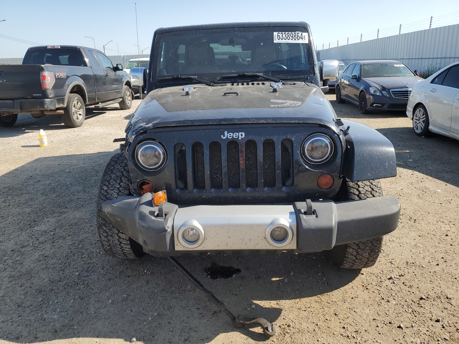 1J4BA5H16BL606723 2011 Jeep Wrangler Unlimited Sahara