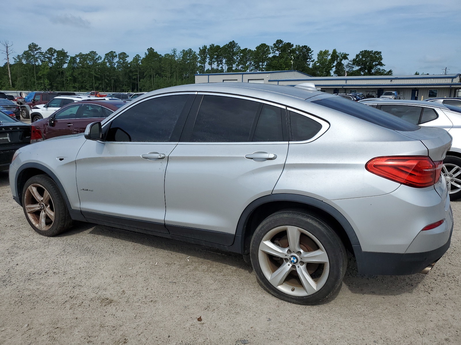 2015 BMW X4 xDrive28I vin: 5UXXW3C5XF0F89123