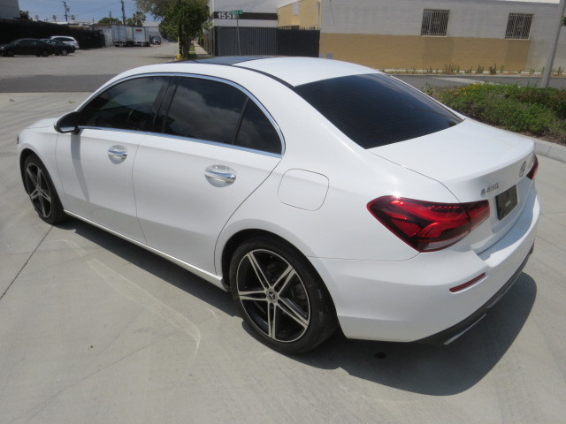 2021 Mercedes-Benz A 220 vin: W1K3G4EB4MJ288167