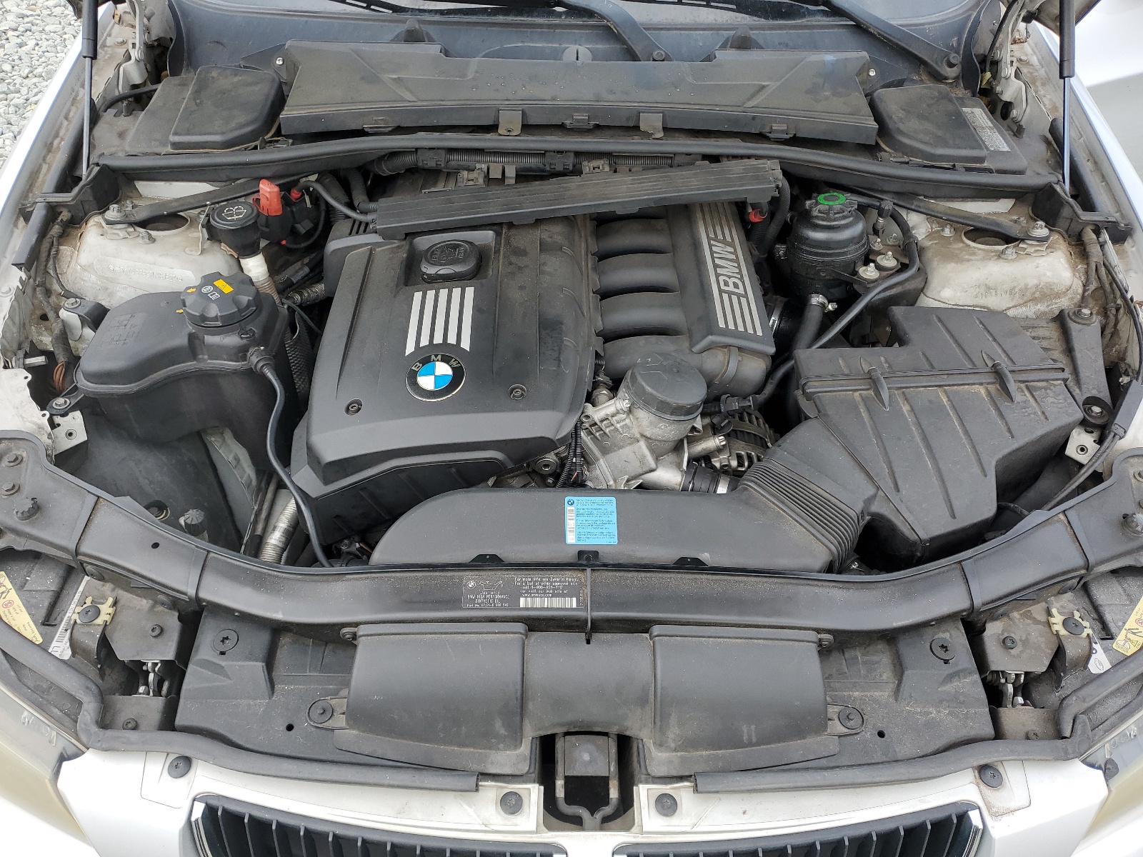 WBAVA33527KX81532 2007 BMW 328 I