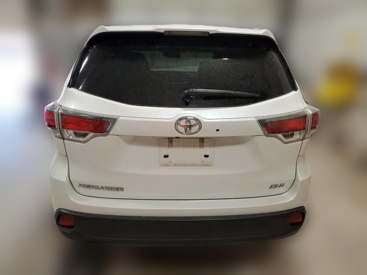 2016 Toyota Highlander Xle VIN: 5TDKKRFH8GS168075 Lot: 64755764