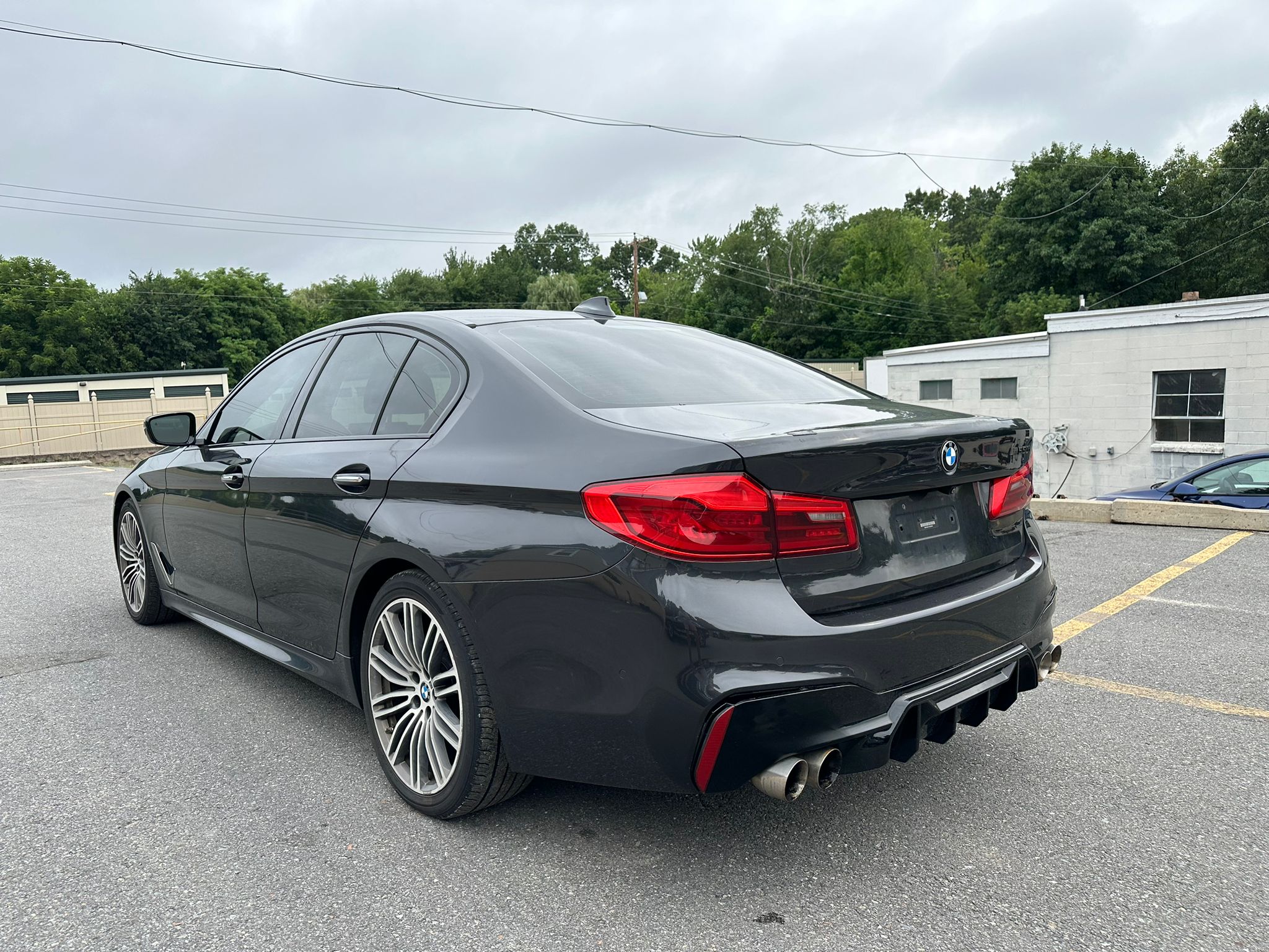 2018 BMW M550Xi vin: WBAJB9C57JB036944