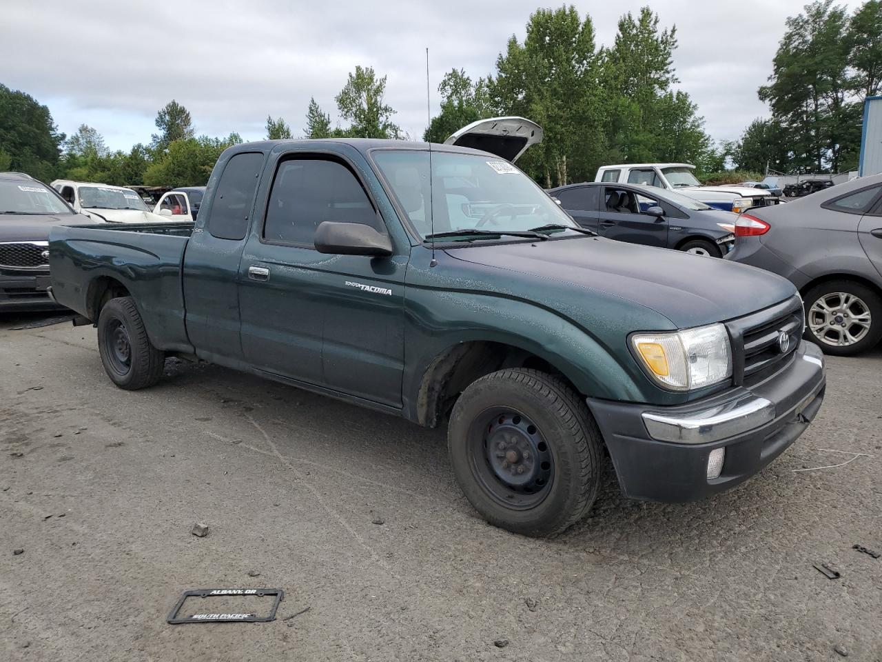 2000 Toyota Tacoma Xtracab VIN: 5TEVL52N3YZ697999 Lot: 62730394