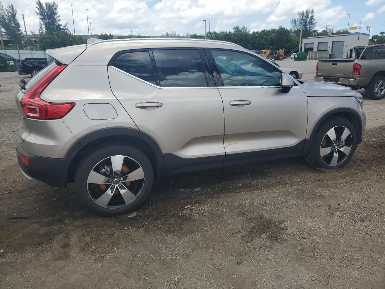 2023 Volvo Xc40 Ultimate VIN: YV4L12UF4P2938678 Lot: 61995574