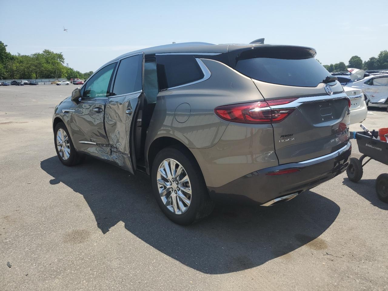 2018 Buick Enclave Premium VIN: 5GAEVBKW2JJ145509 Lot: 63435054