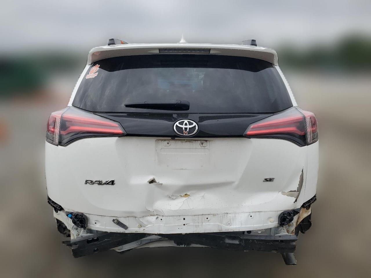 2017 Toyota Rav4 Se VIN: 2T3NFREV0HW365637 Lot: 63045554