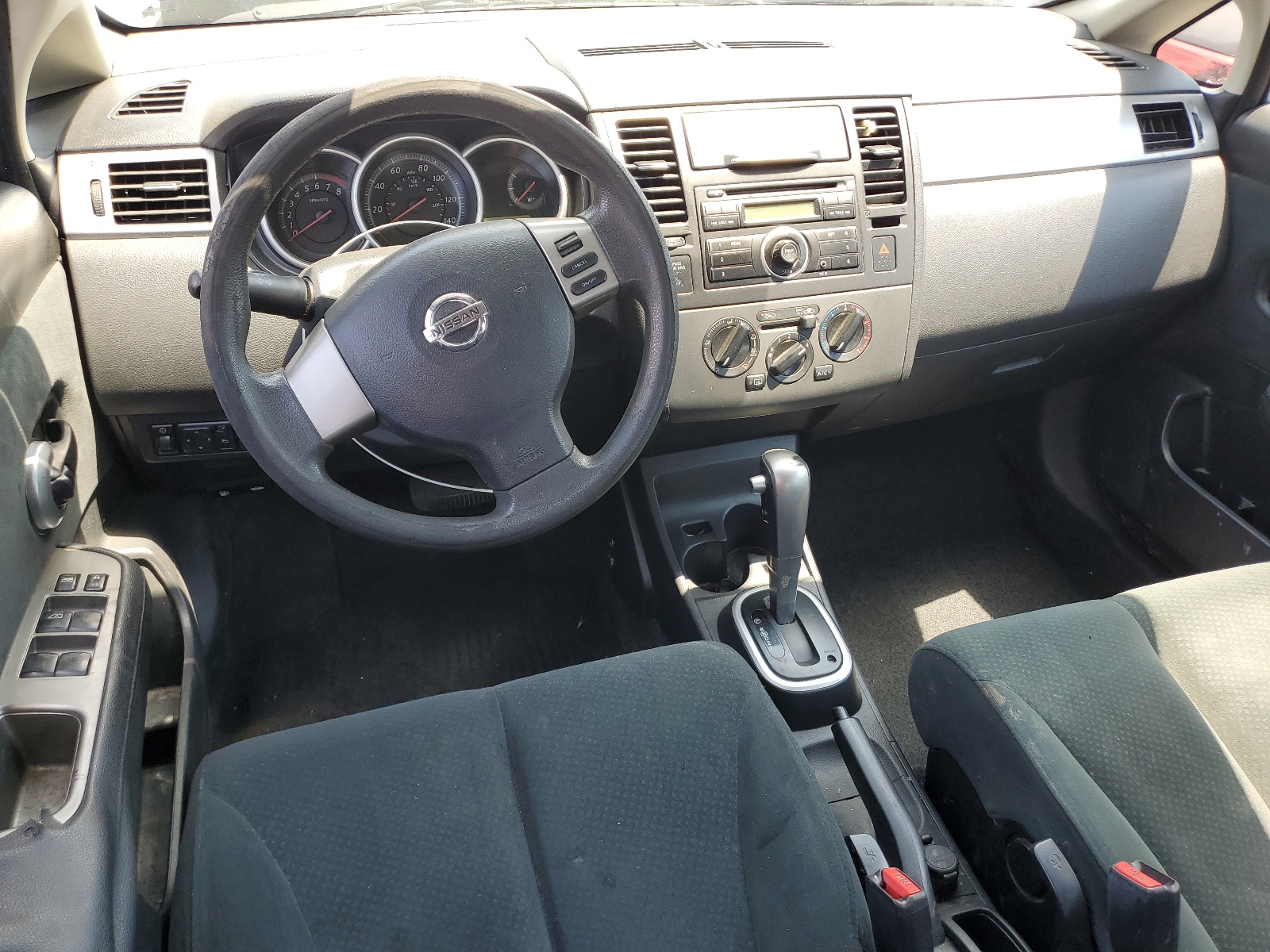 3N1BC1CPXAL433170 2010 Nissan Versa S