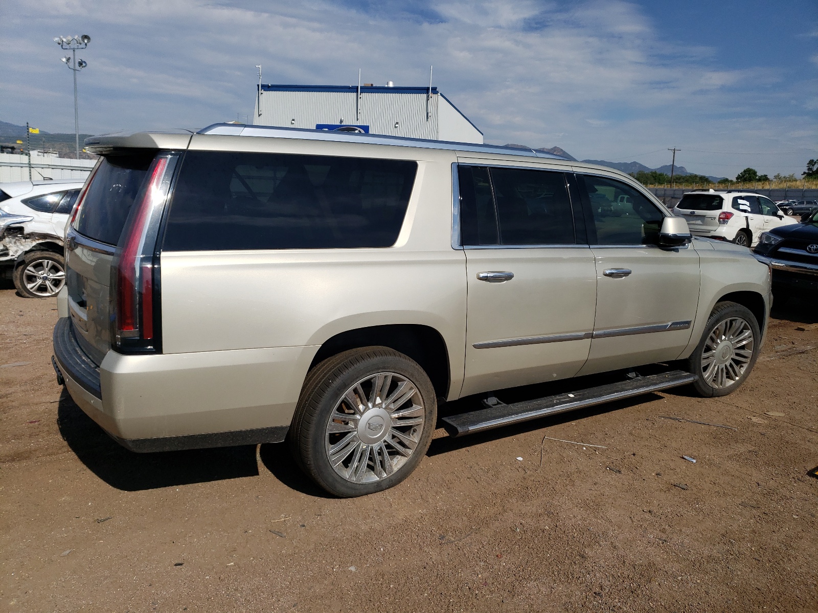 2015 Cadillac Escalade Esv Platinum vin: 1GYS4UKJ8FR610432