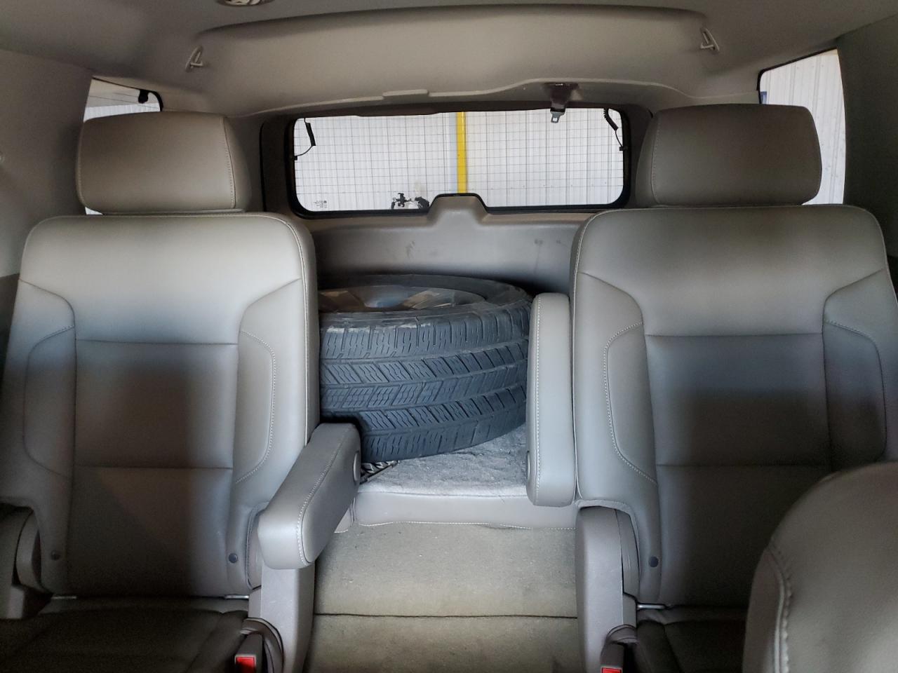 2017 Chevrolet Tahoe K1500 Lt VIN: 1GNSKBKC1HR332503 Lot: 63648924