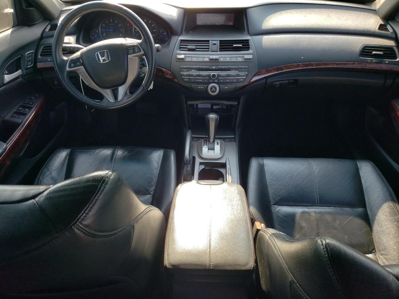 2011 Honda Accord - Image 8