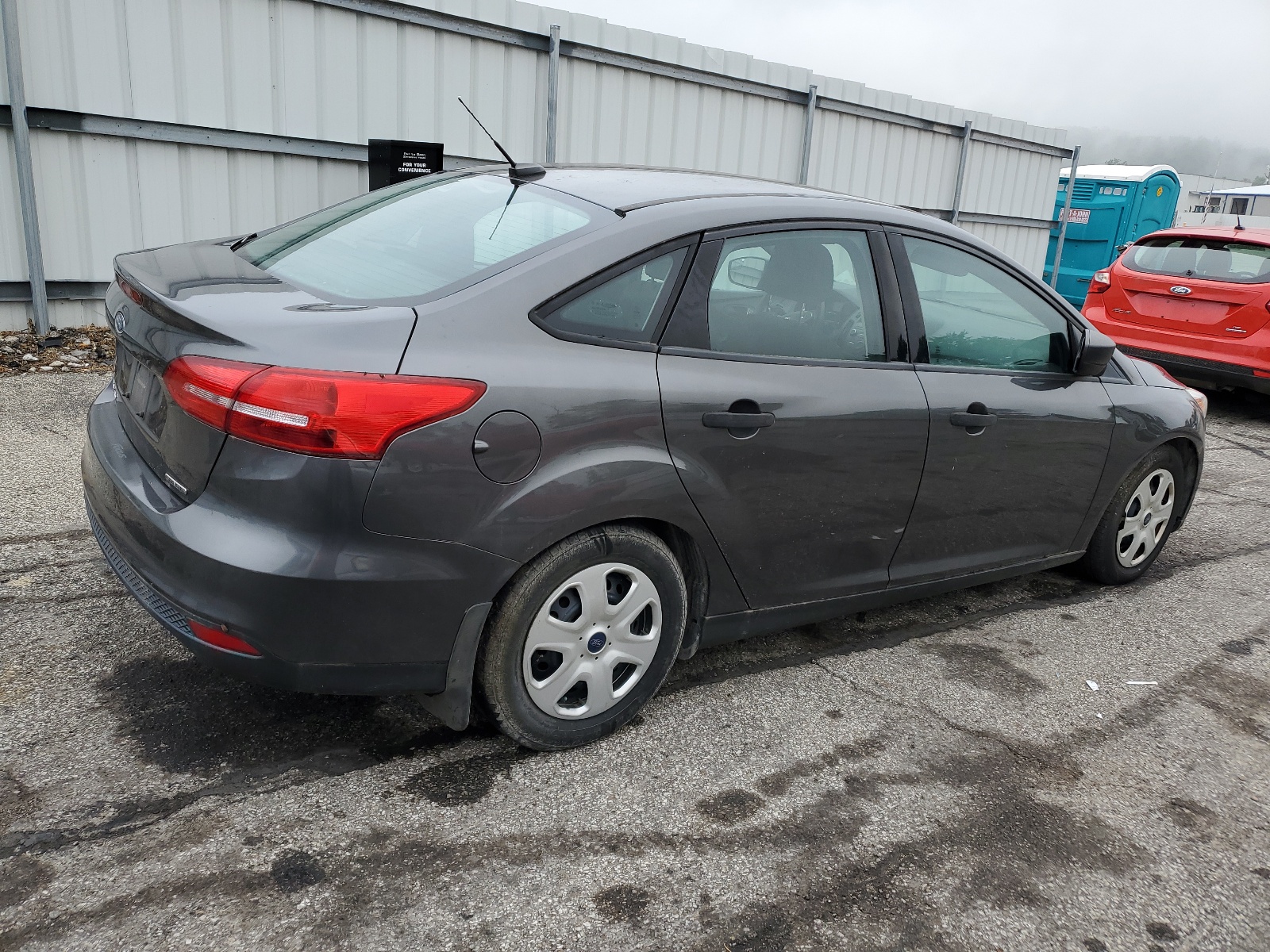 2016 Ford Focus S vin: 1FADP3E29GL226917