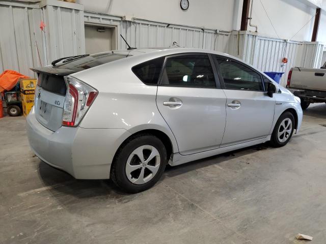  TOYOTA PRIUS 2012 Серебристый