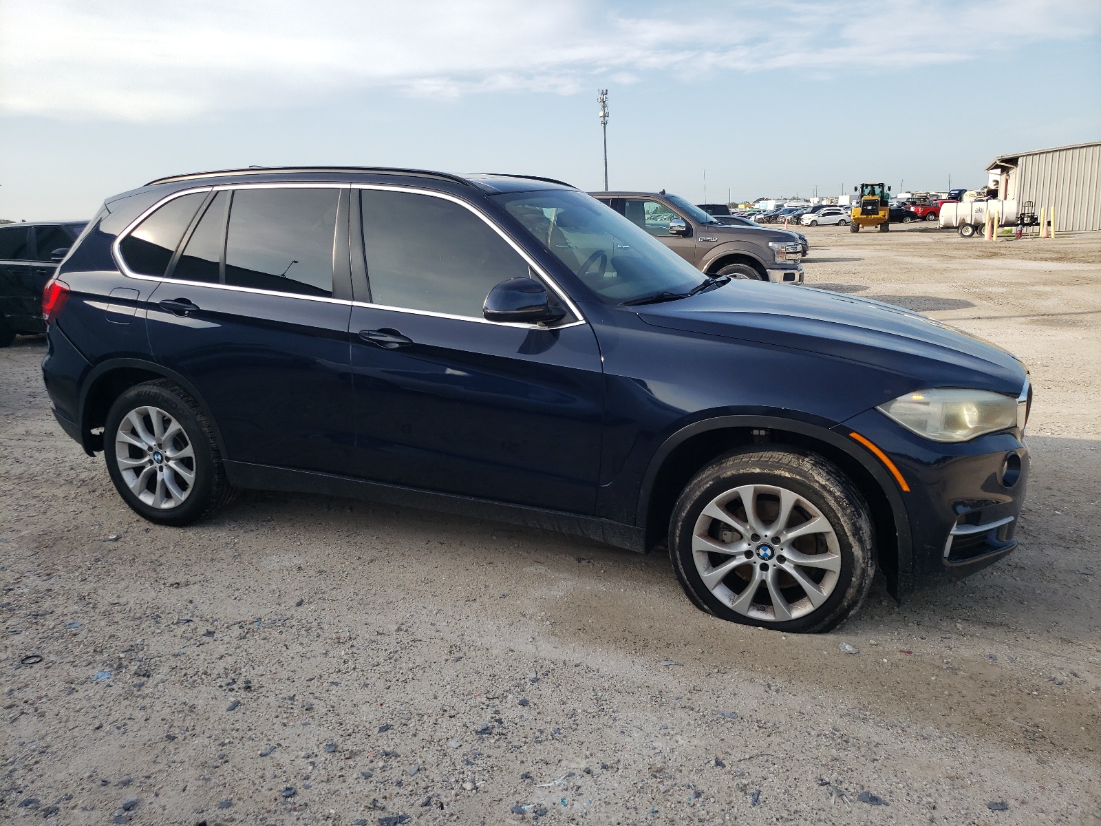 2016 BMW X5 xDrive35I vin: 5UXKR0C57G0U10681