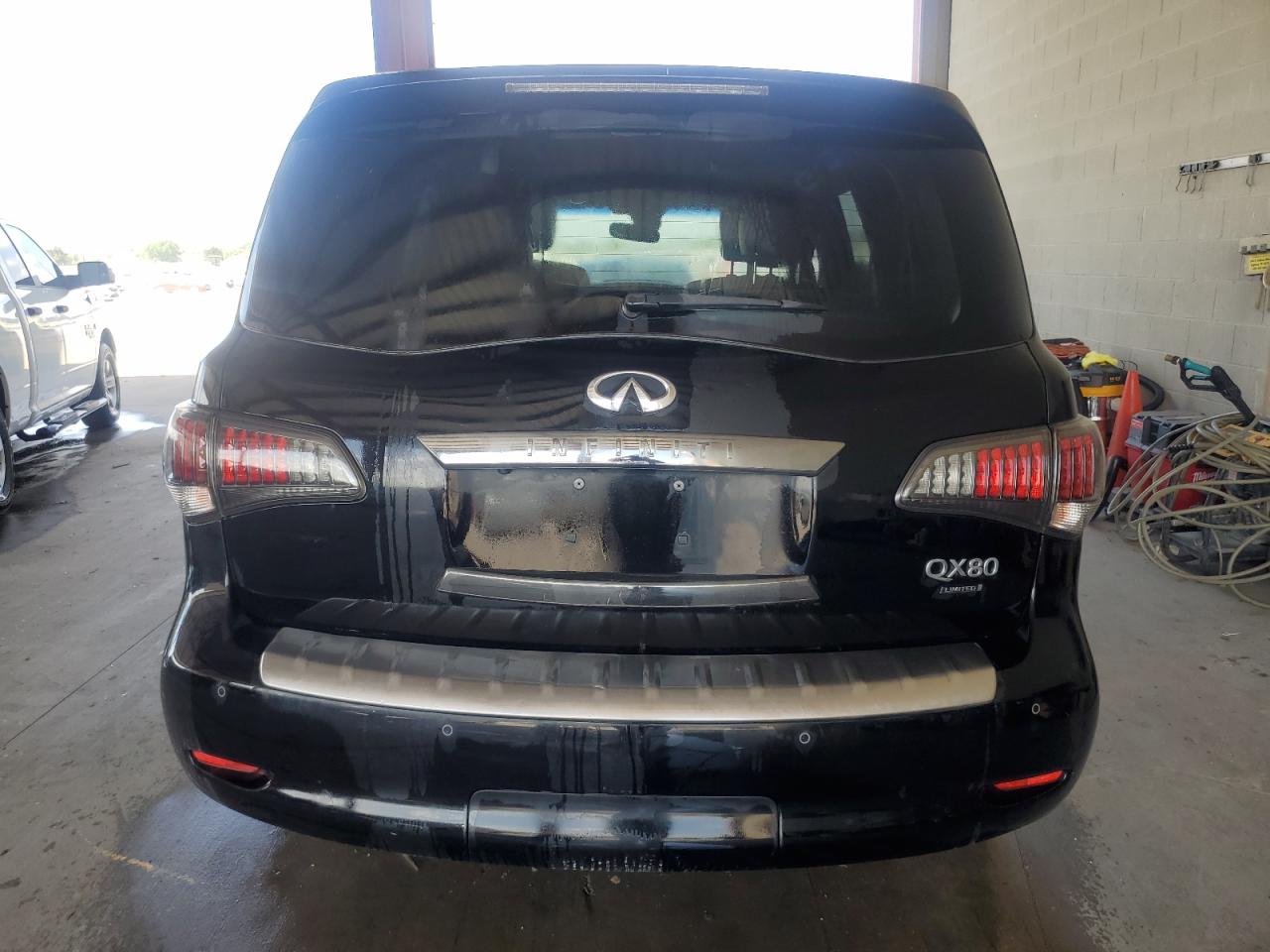 JN8AZ2NE9G9123770 2016 Infiniti Qx80